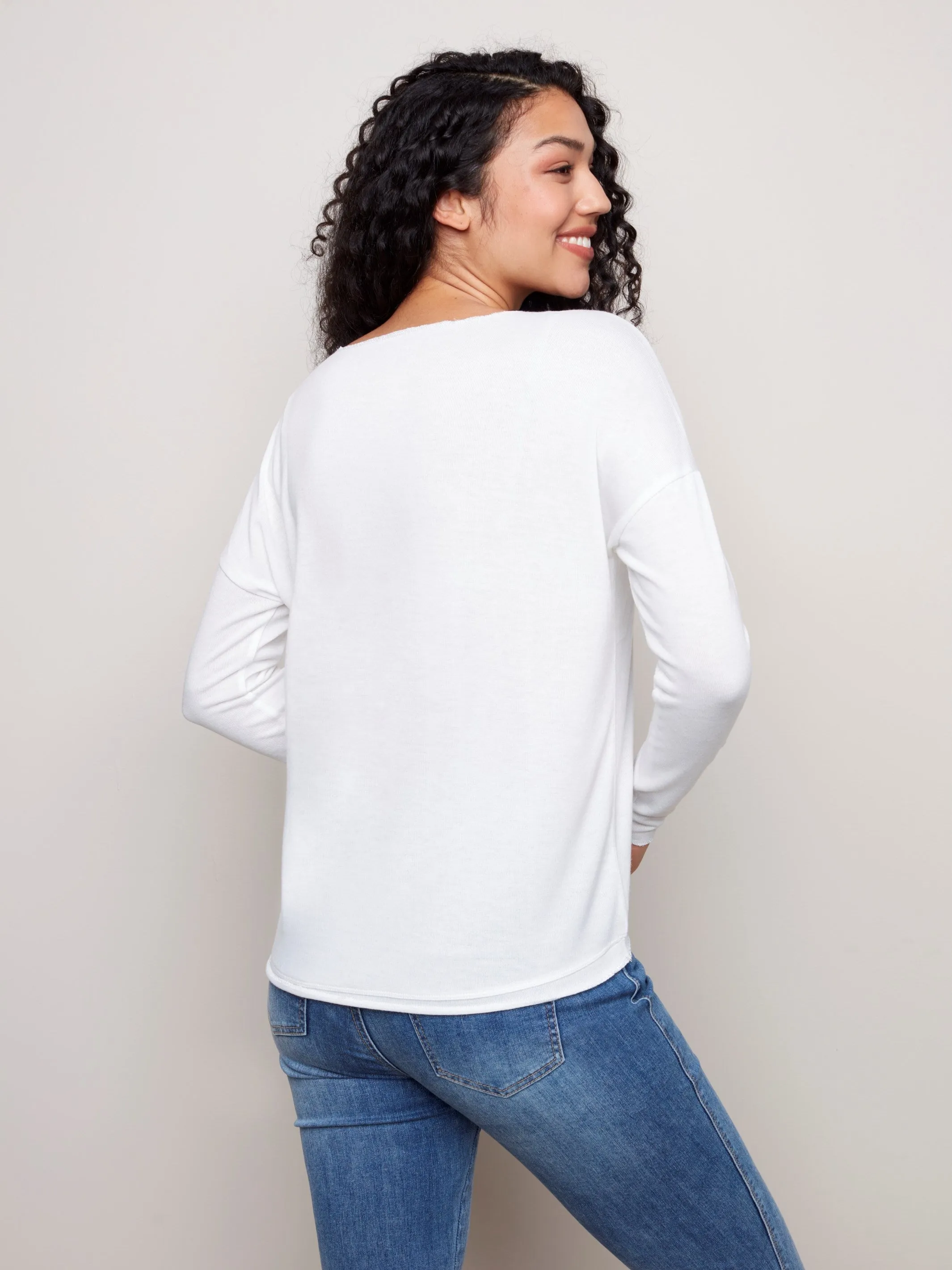 V-Neck Knit Top with Heart Art - White